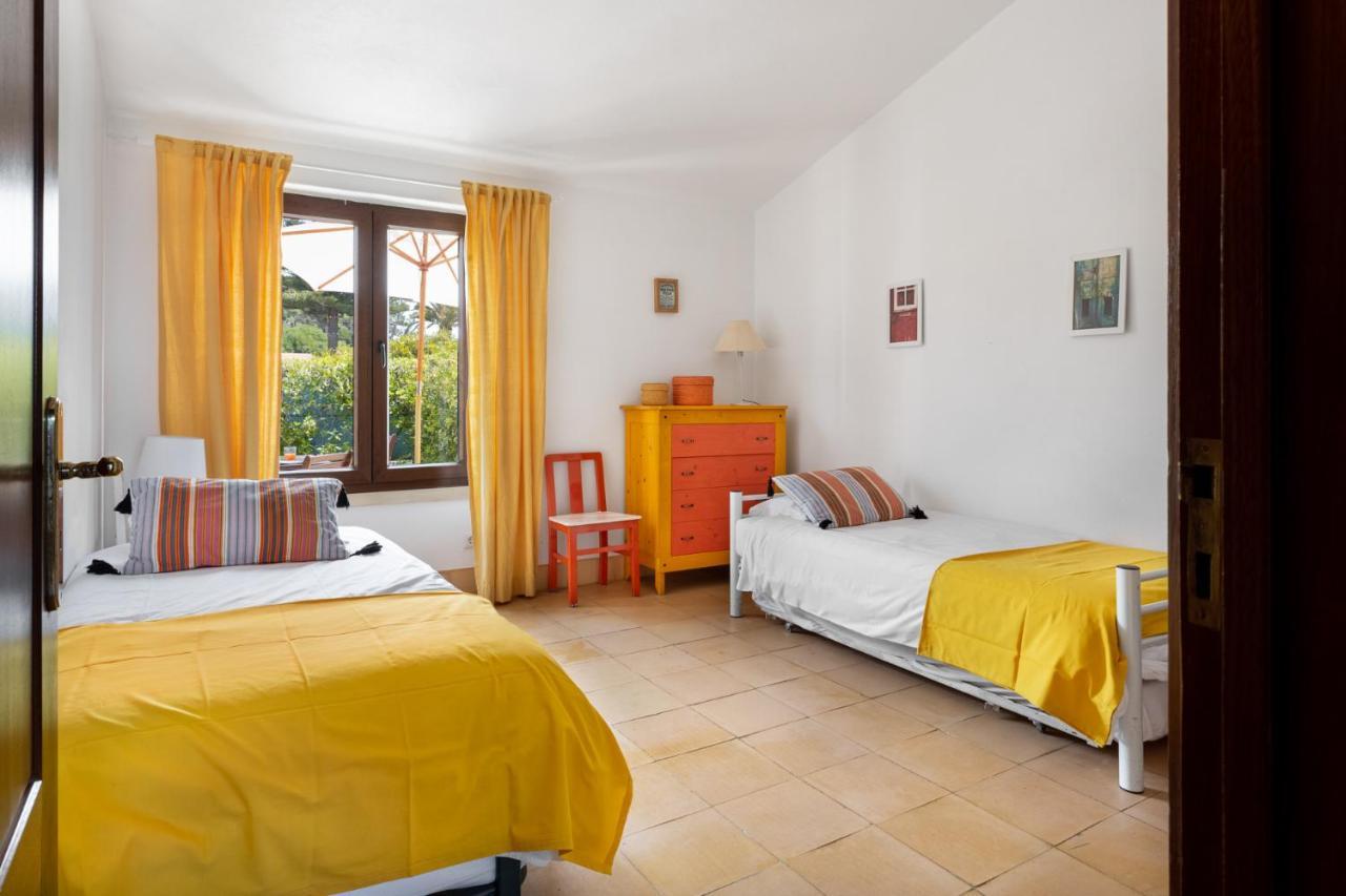 Joivy 3-Br Cottage With Terrace And Garden In Colares Sintra Exterior foto