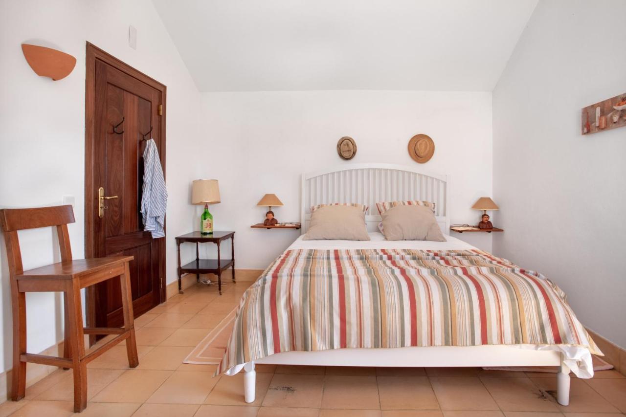 Joivy 3-Br Cottage With Terrace And Garden In Colares Sintra Exterior foto
